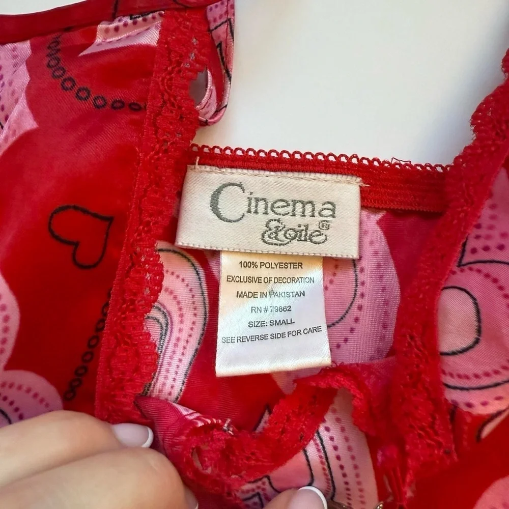 Heart Patterned Red Chemise - Picture 2 of 4
